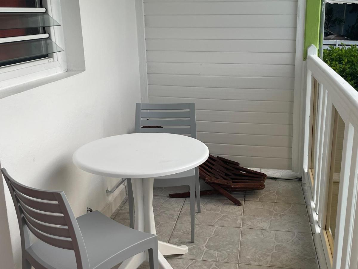 Residence Chez Marraine Maison Bertili เลอโกซิเยร์ ภายนอก รูปภาพ